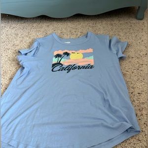 Old navy t shirt
